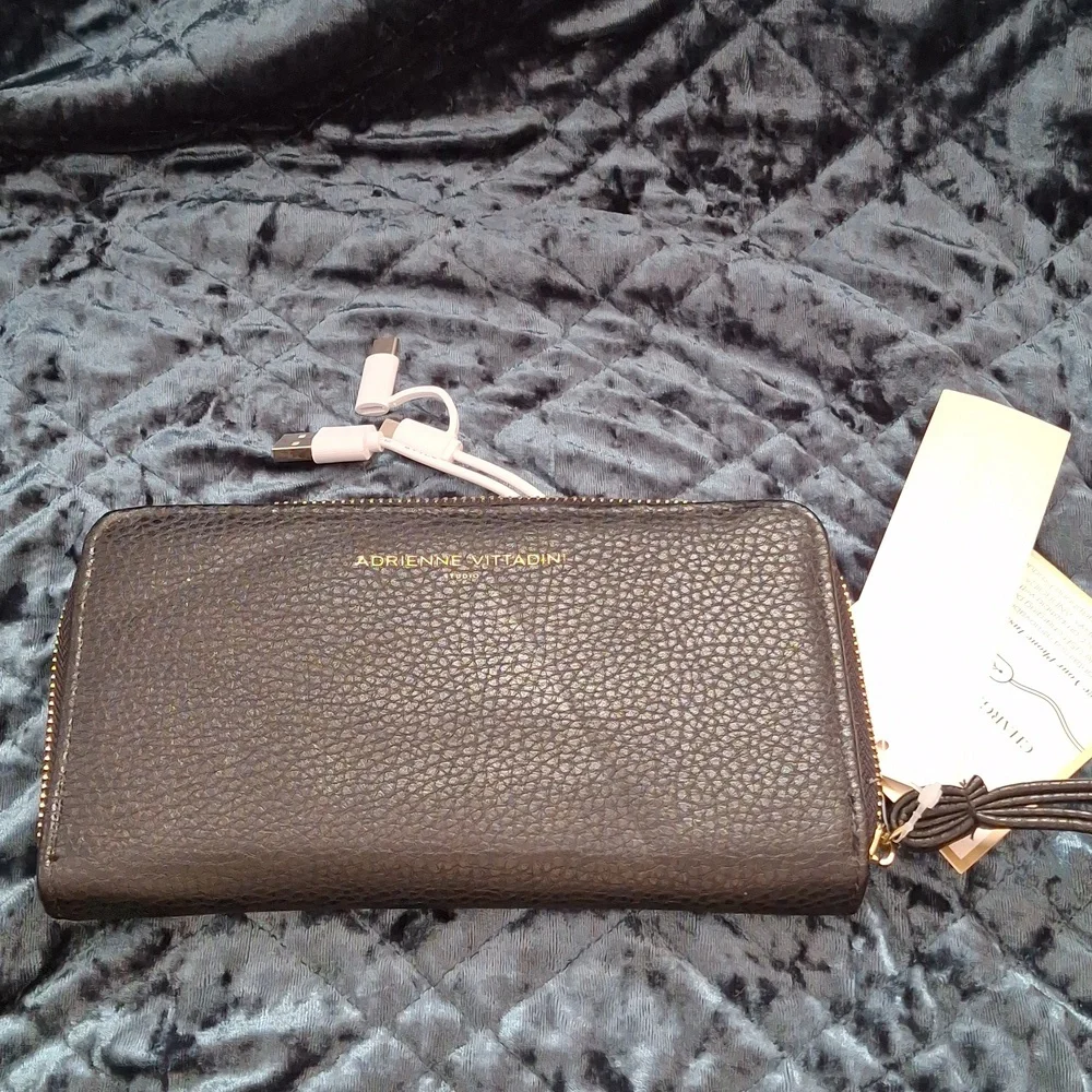 Adrienne Vittadini Charcoal Textured Wallet